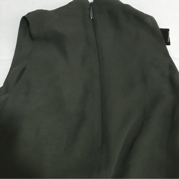 Bebe Deep V-neck Cold shoulder Top Size XS - Picture 4 of 13